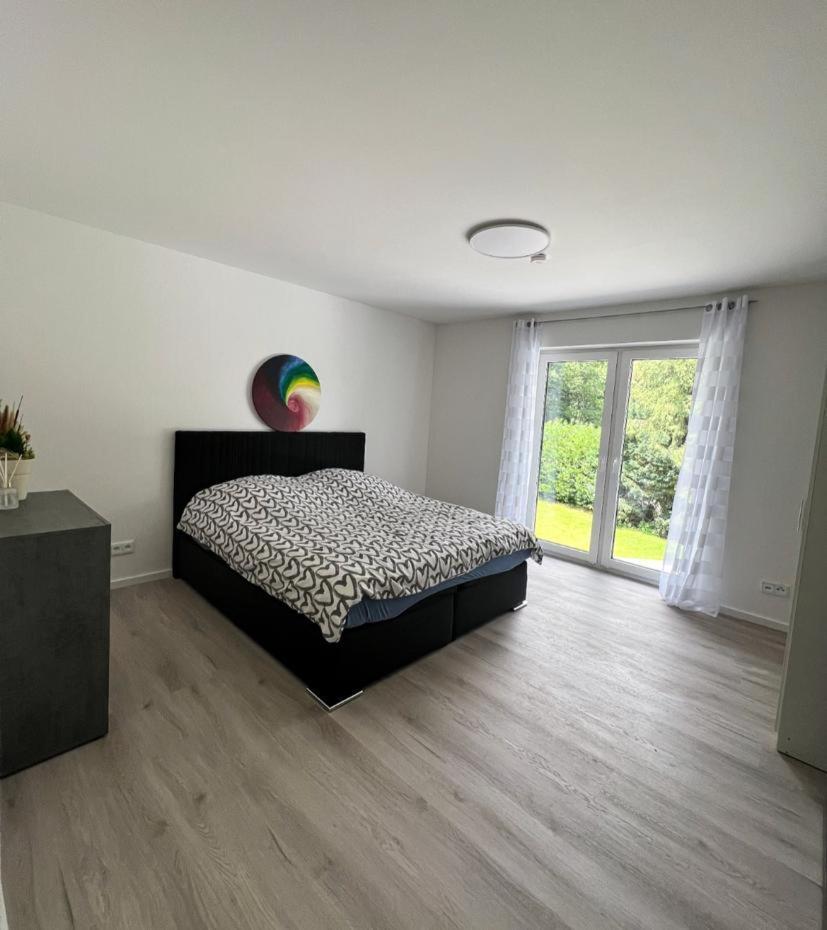 Ferienwohnung: Waldblick Apartment *